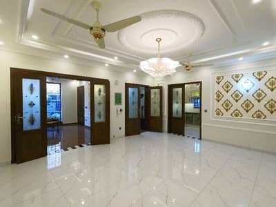 Prime Location House Of 20 Marla For Sale In EME Society