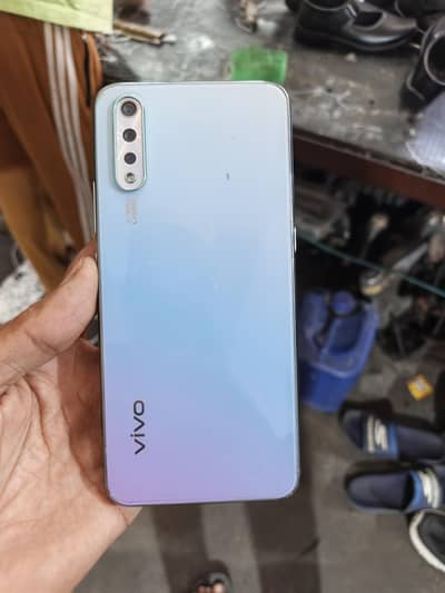 vivo s 1 8 256 all ok hai mobile koi b masla ni hai