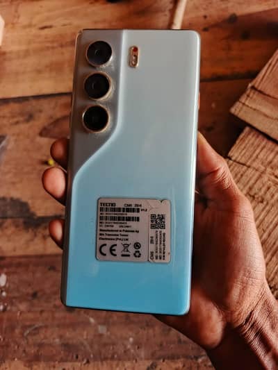 tecno camon 40 pro all ok ha full box ha 10by9 ha
