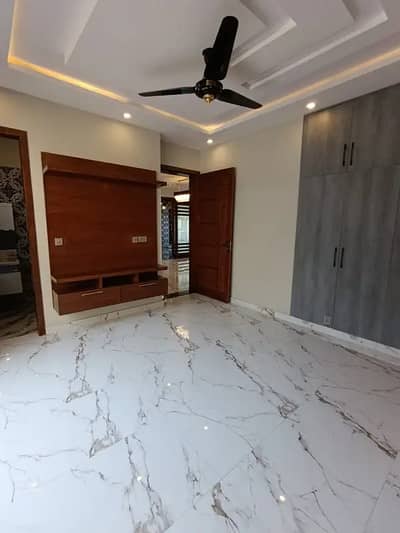 2 Bed Unfurnished Apartment Available For Rent In Bahria Town Sector C Lahore