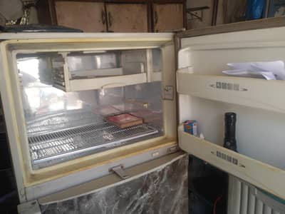 Dawlance Large size Fridge for sale in good condition