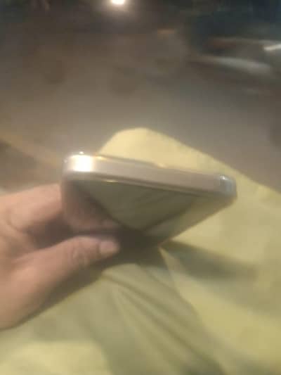 8/256 10/10 condition