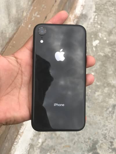 iPhone xr Non pta Jv phone. 128 gb face id True tone active. 84 Bh.