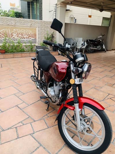 Suzuki Gs 150 SE (Alloy Rims)