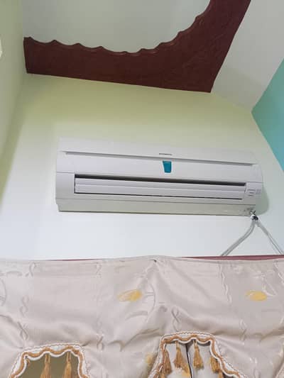 Ac and mini Fridge