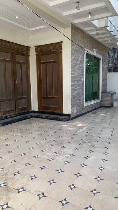 10 Marla (35x70) Double Unit Full House For Rent In G-13/3, Islamabad