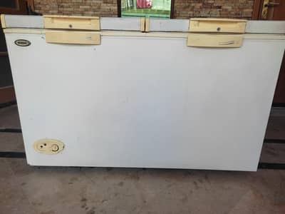 Waves Triplet 2 Door Deep Freezer
