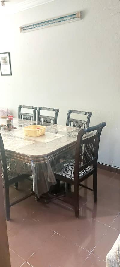 dinning table