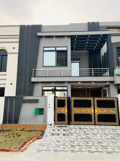 5 Marla Modern House Available For Sale