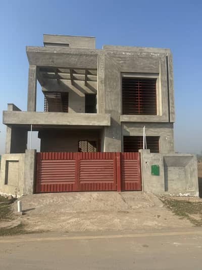 Owner Build 8 Marla Gray Structure | Prime Location