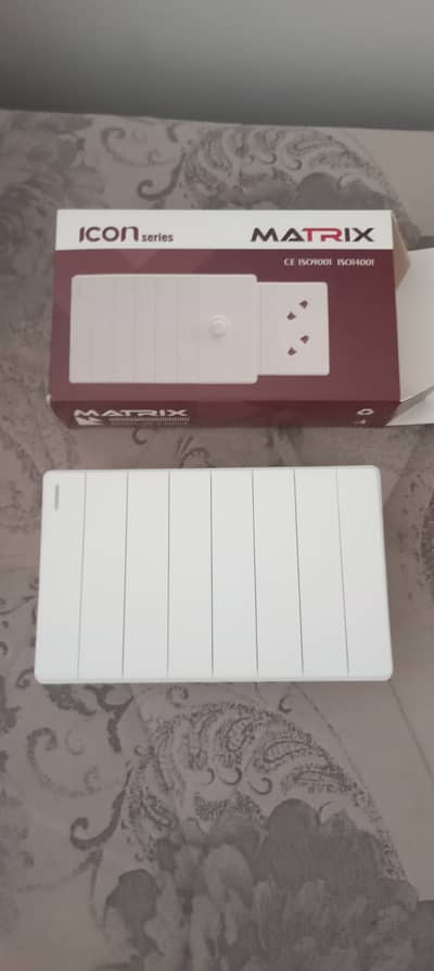 8 gang electric board Matrix brand