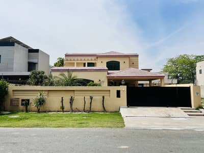 1 KANAL HOUSE FOR RENT DHA PHASE 5 (DOUBLE KITCHEN)