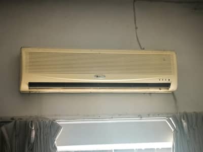 1.5 TON perfect working AC - LT WORLD