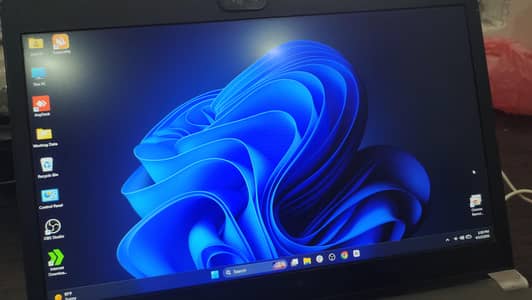 Toshiba i7 6gen | 8GB Ram | 256GB SSD | OFFICE work laptop