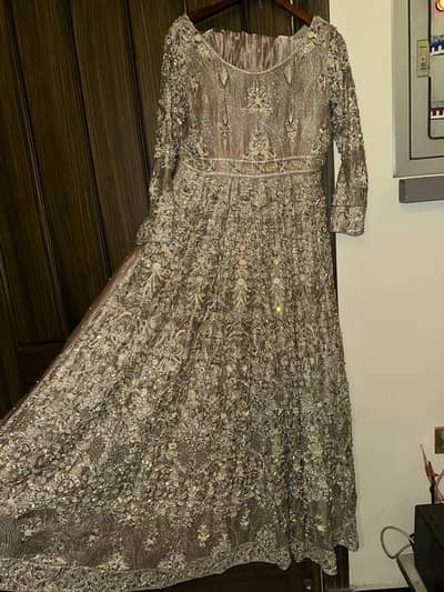 sirf aik dafa use hui hai walima maxi