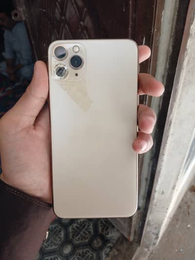 IPhone 11 Pro Max factory unlocked 256gb read add exchange possible