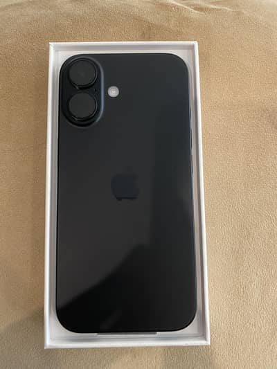 iPhone 16 Black titanium