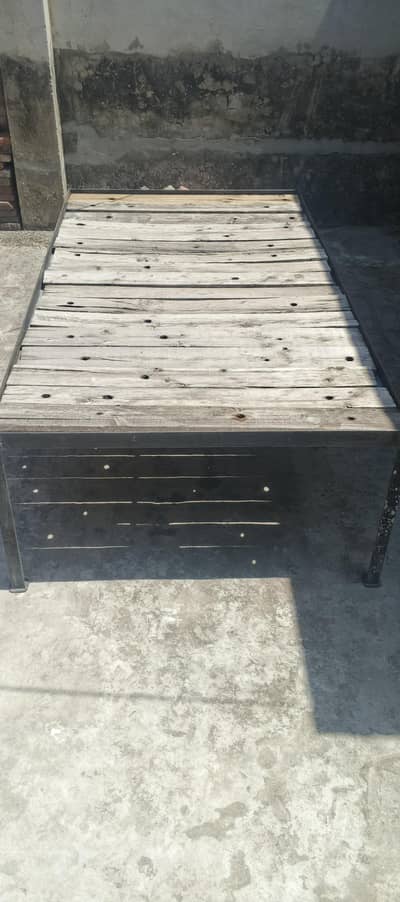 IRON FRAME WITH PHATTAY 2 pcs