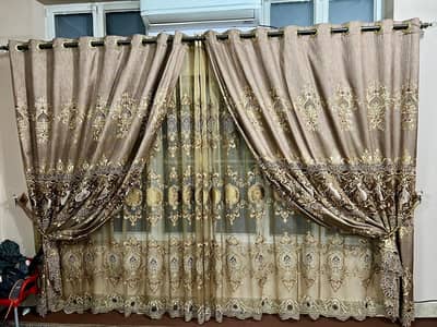 Curtains set