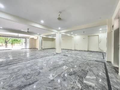 VIP OFFICES FOR RENT AT PRIME LOCATIONS