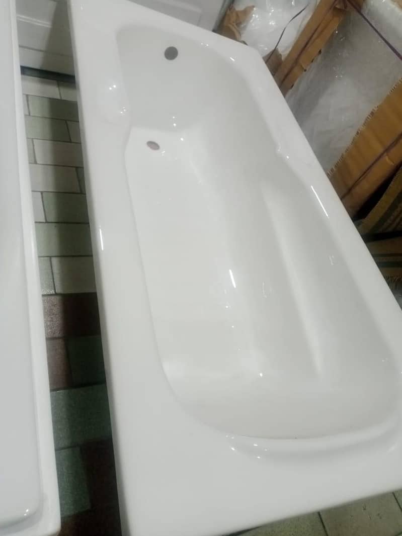 bath tub 3