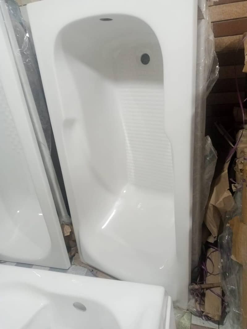 bath tub 6