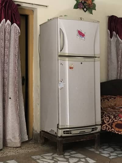 Used Refrigerator for Sale – Working Perfectly | Single Door | Good C
