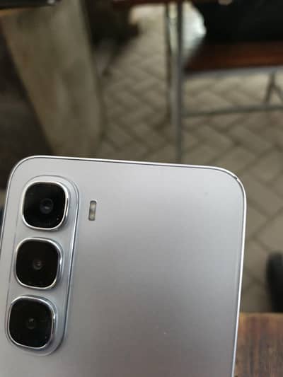 Infinx hot 60 i new condition 10 by 10