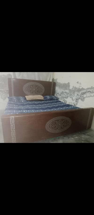 Bed set For sale. .