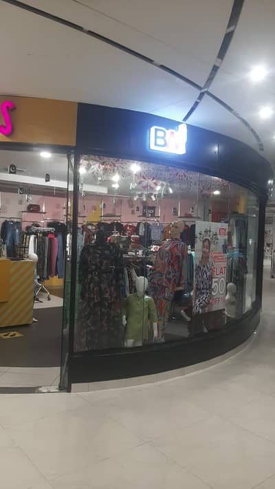 Sales Girl Required Urgently ( (Women Clothing Experience Only)