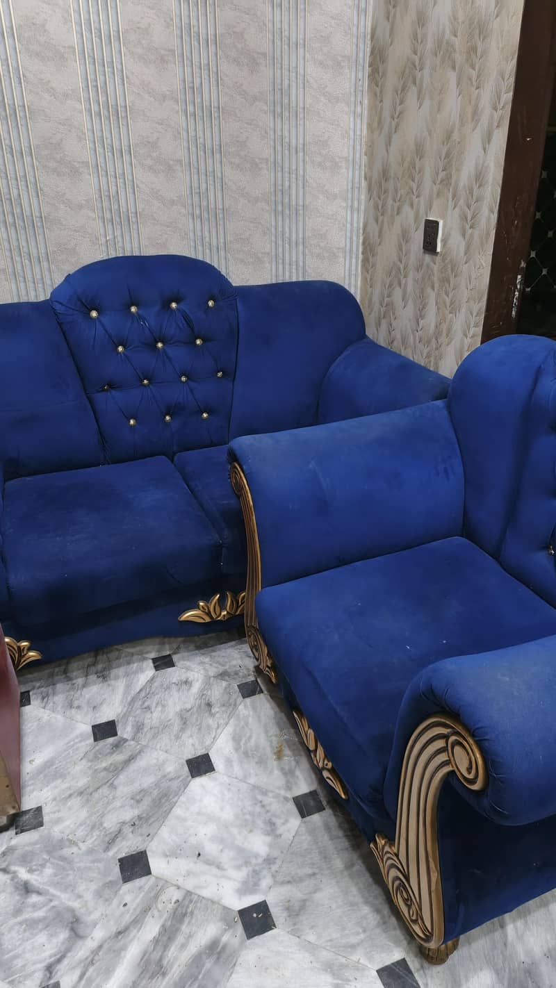 Sofa set available 1