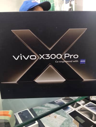 VIVO X300PRO 16/512 VIP PRICE APPLE MART WAH CANTT ALI 03470832437