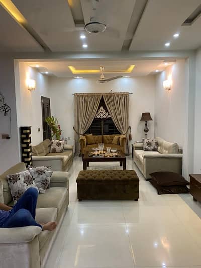 A BEAUTIFUL 5 MARLA HOUSE FOR SALE IN UMAR BLOCK SECTOR B BAHRIA TOWN LAHORE