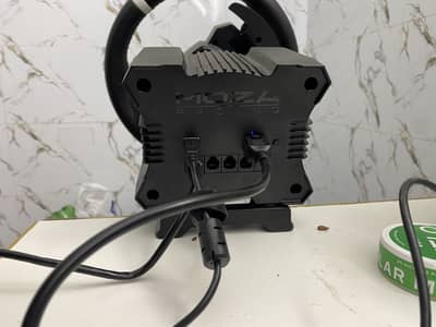 Moza r5 bundle used twice only