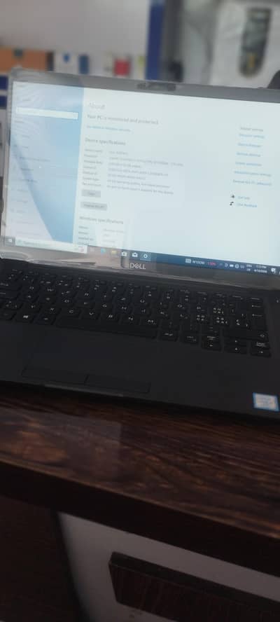 Selling Dell New laptop 