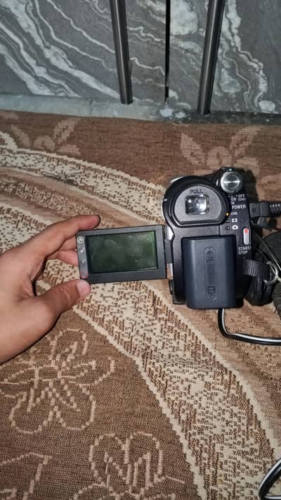 Sony Handycam 40x Zoom Japan Original – Complete Set