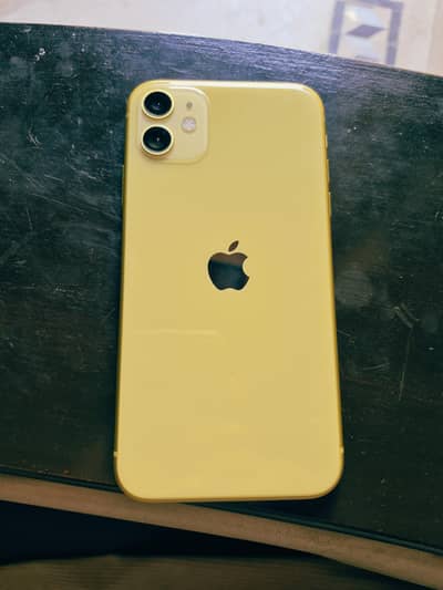 I PHONE 11 yellow 10/10