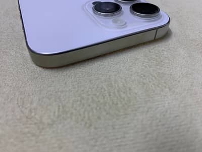 USA  IPHONE 16 Pro Max 256gb Factory UNLOCKED 4 Month SIM TIME STILL u