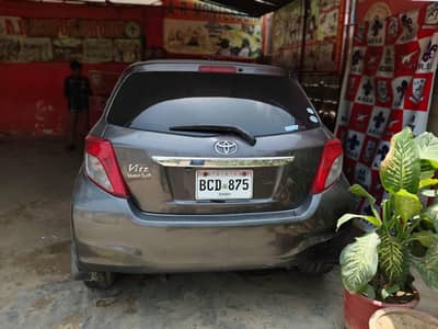 Toyota vitz model 2011