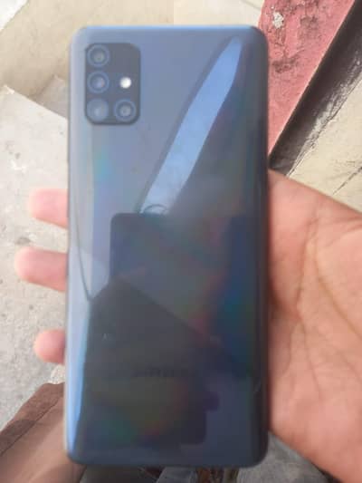 samsung galaxy A51.6 128  condition 10by 9. exchange possible