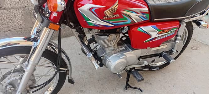 Antique condition Honda 125 2023 Islamabad registered