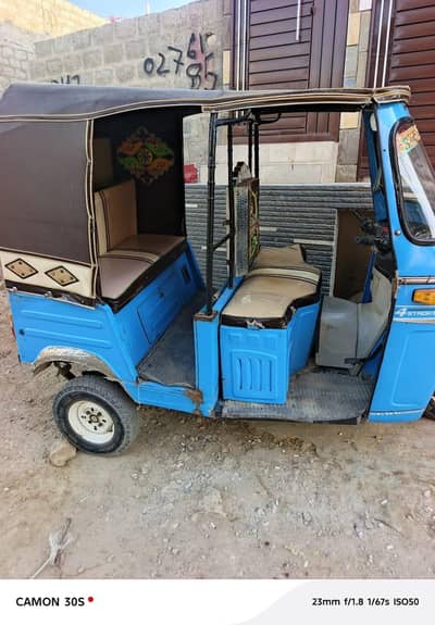 200cc 4-Stroke Auto Rickshaw (Sazgar Deluxe Model)