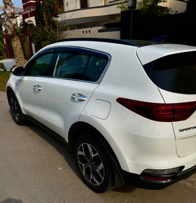 Kia sportage showroom condition car