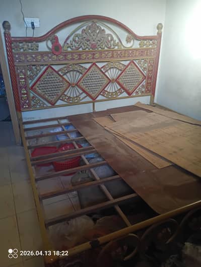 king size bed with dressing table