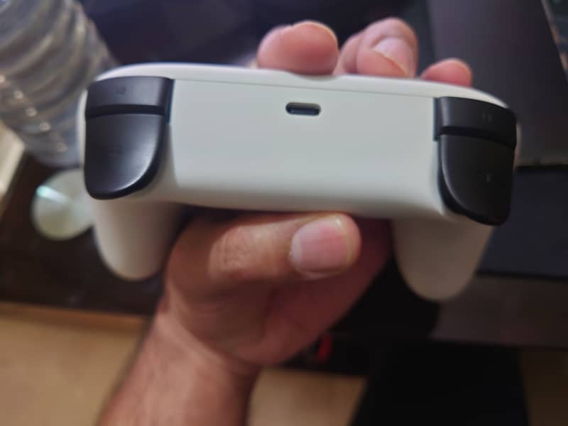 Google Stadia Bluetooth controller 2