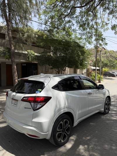 Honda Vezel 2016 | 2021 P. White New Meter Fully Original