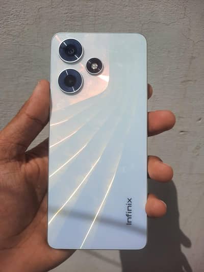 Infinix Hot 30 (8+5/128) Gaming mobile phone