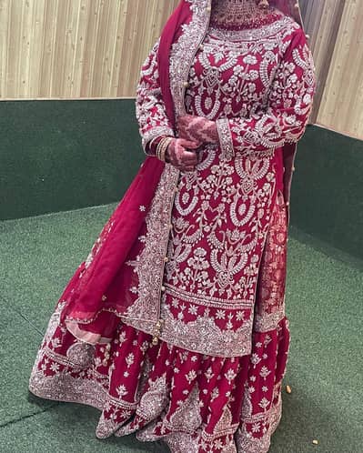 bridal lehanga just one time used