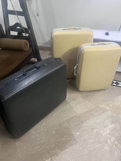 Travel/storage suitcase set imported