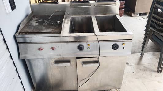 Double Fryer With Hotplate